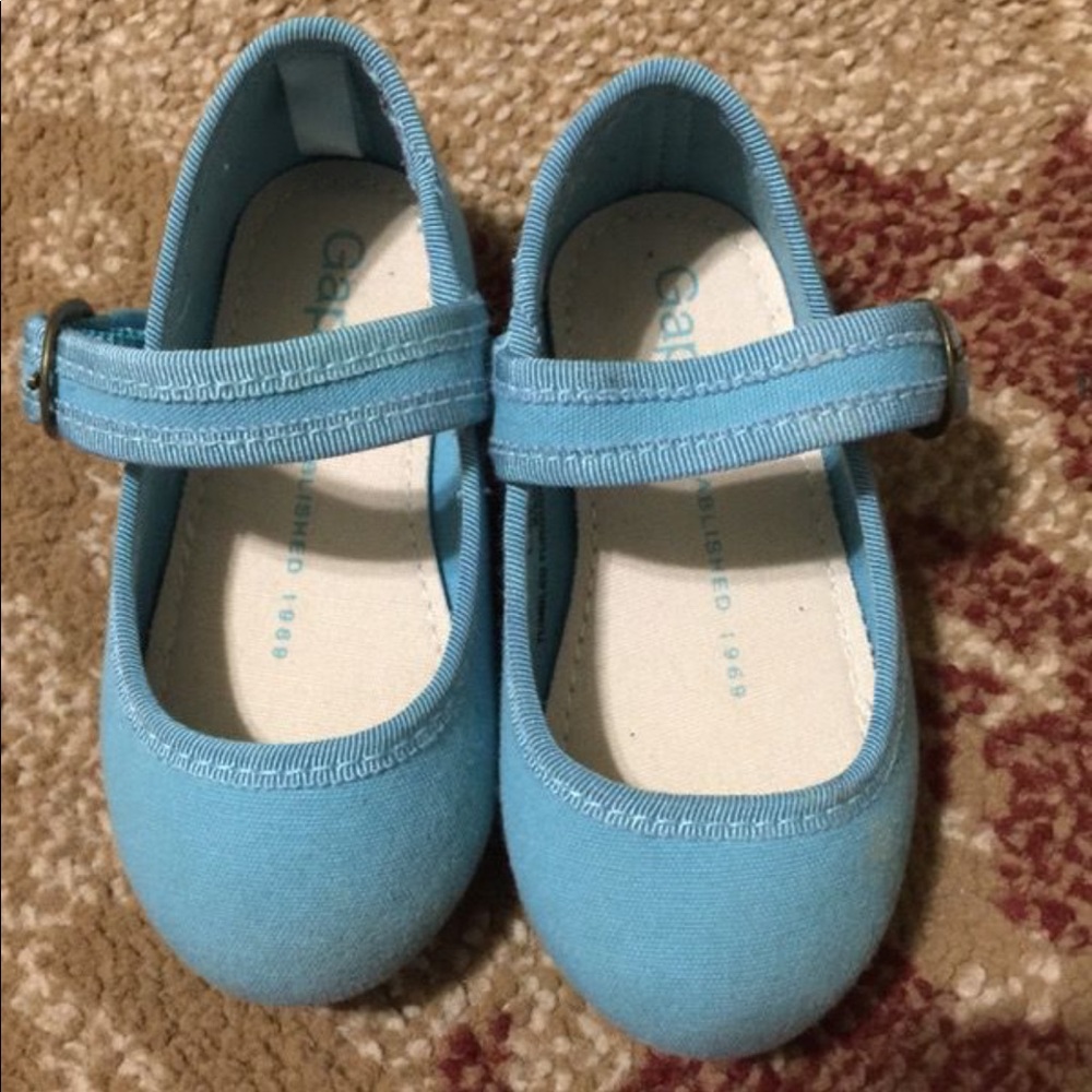 Baby Gap girls Tiffany Blue Mary Jane Shoes